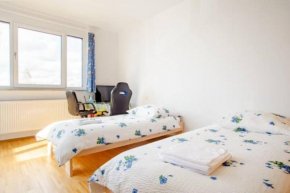 Beautiful room with balcony direction to Messe
